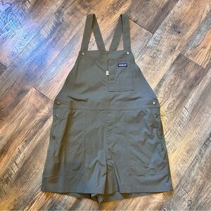 ~*~ Patagonia Outdoor Everyday Overalls Women’s M ~*~